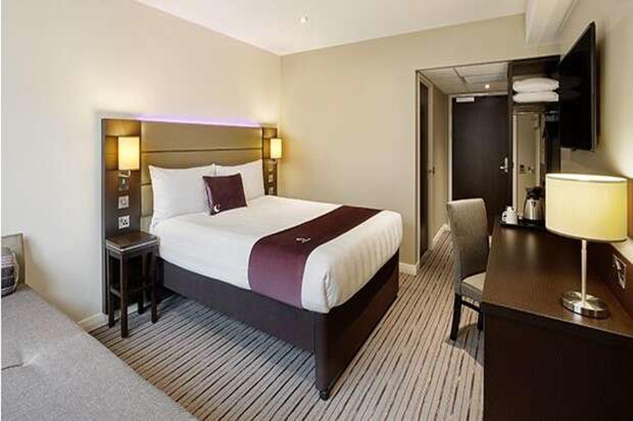 Premier Inn Jersey St Helier Saint Helier Ngoại thất bức ảnh